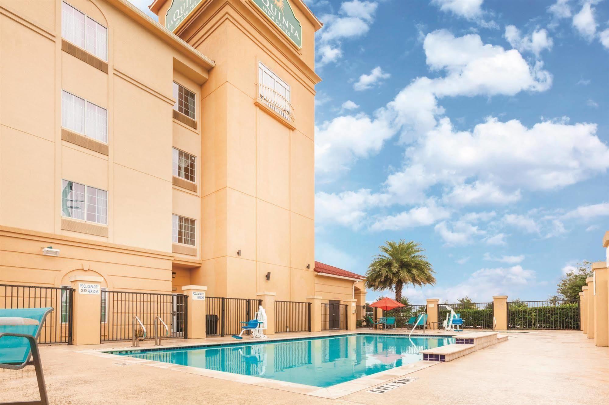 La Quinta By Wyndham Houston Iah Bush Intl Airport E Hotel Humble Eksteriør billede